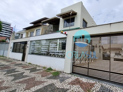 Casa em Centro, Ilhéus/BA de 315m² 15 quartos para locação R$ 20.500,00/mes