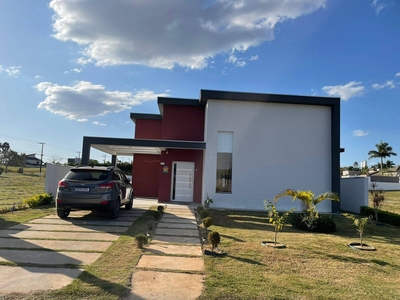 Casa em Condomínio Ninho Verde I, Porangaba/SP de 450m² 3 quartos à venda por R$ 679.000,00