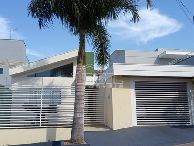 Casa em Jardim Florença, Marília/SP de 120m² 3 quartos à venda por R$ 599.000,00