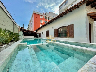 Casa em Jardim Las Palmas, Guarujá/SP de 180m² 4 quartos à venda por R$ 1.199.000,00