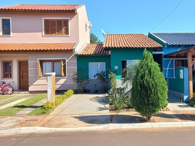 Casa em Neópolis, Gravataí/RS de 69m² 3 quartos à venda por R$ 307.000,00