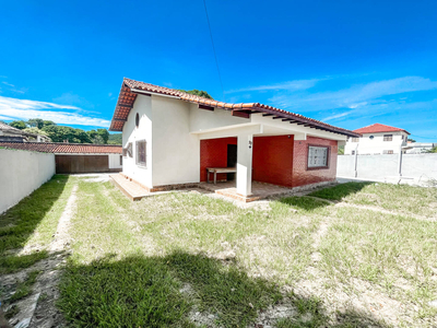 Casa em Peró, Cabo Frio/RJ de 115m² 5 quartos à venda por R$ 679.000,00