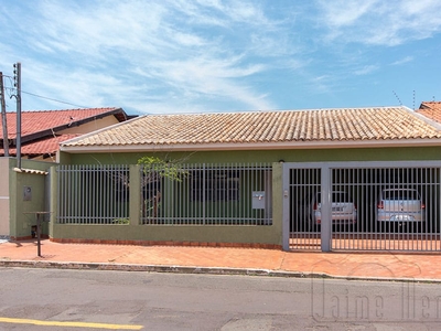 Casa em Vila Giocondo Orsi, Campo Grande/MS de 235m² 5 quartos à venda por R$ 649.000,00