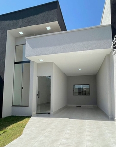 Casa em Vila Maria Dilce, Goiânia/GO de 123m² 3 quartos à venda por R$ 397.000,00