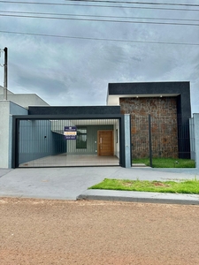 Casa em Zona 02, Maringá/PR de 106m² 3 quartos à venda por R$ 498.000,00