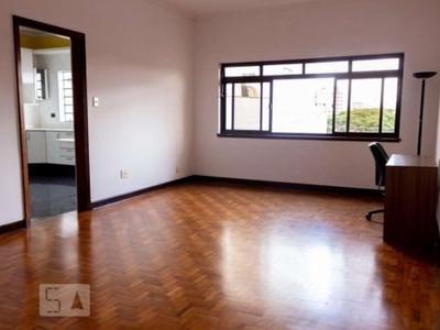 Casa para Aluguel - Cambuci, 2 Quartos, 120 m² - São Paulo