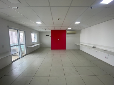 Sala em Cambuí, Campinas/SP de 55m² para locação R$ 2.500,00/mes