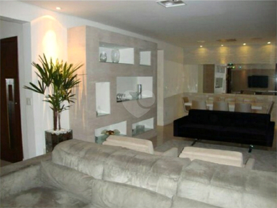 Apartamento com 3 quartos à venda ou para alugar em Itaim Bibi - SP