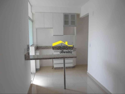 Apartamento com 3 quartos para alugar no bairro Estoril, 80m²