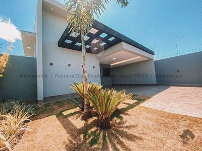 Casa com Piscina 200m da UCDB oportunidade