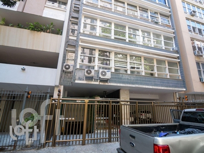 Apartamento à venda em Copacabana com 75 m², 3 quartos, 1 vaga