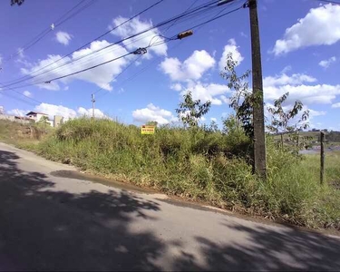 364M² de Área Construída na Rua Arlindo Camilo Neves