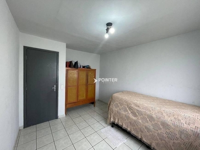 Apartamento com 2 quartos à venda, 60.0m²