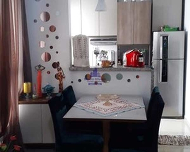 Apartamento com excelente acabamento, porcelanato e planejados na cozinha, com 48m²