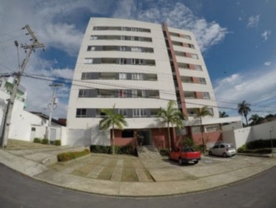 Apartamento no Conj. Aruanã para venda possui 84m² com 3 quartos na Compensa - Manaus - Am