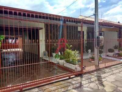 CASA com 2 dormitórios à venda com 154m² por R$ 450.000,00 no bairro Harmonia - CANOAS / R