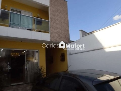 Casa com 3 dormitórios, sendo 1 suíte, piscina, churrasqueira, com ponto comercial