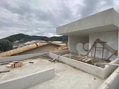 Casa com 4 dormitórios à venda, 350 m² por R$ 3.890.000,00 - Barra da Tijuca - Rio de Jane