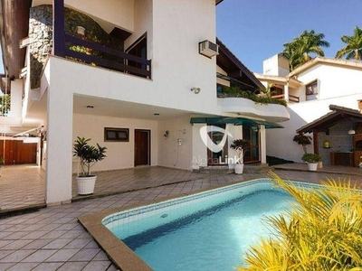 Casa com 4 dormitórios à venda, 450 m² por R$ 3.500.000,00 - Alphaville - Santana de Parna