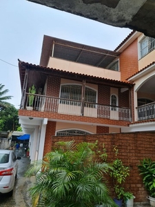 Casa de 3 quartos (1 suíte) com garagem e terraço gourmet no centro de Campo Grande