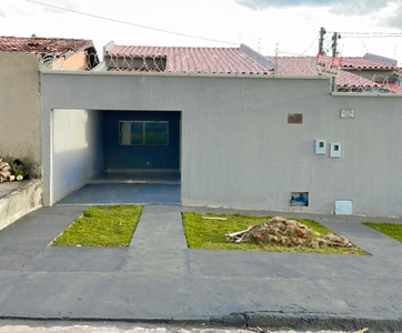 Casa de 90 metros quadrados no bairro Jardim Rio Grande com 2 quartos