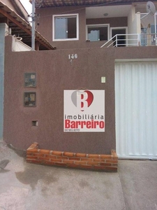 Casa em Ibirité, Bairro Bosque, 03 quartos, armários, ótima localização.