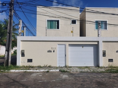 Casa para aluguel de 3 quartos em Lauro - de Freitas.
