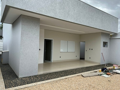 Casa para venda possui 149 metros quadrados com 3 quartos em Plano Diretor Sul - Palmas -