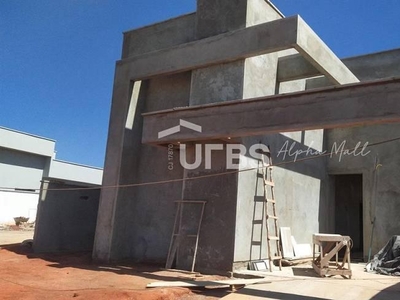 Cond. horizontal casa com 3 quartos à venda, 319.0m²