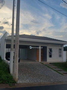 Excelente Casa, em Condomínio Fechado. Imóvel localizado na Cidade de Valinhos. Condomínio