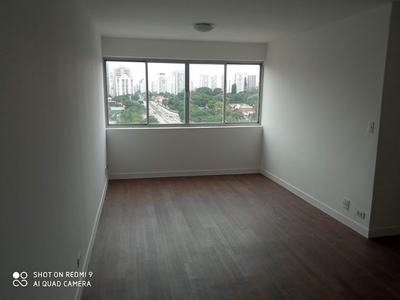 No melhor do Brooklin, amplo apartamento