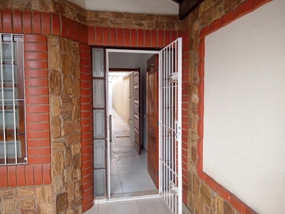 Térrea para aluguel tem 120 metros quadrados com 2 quartos em Ocian - Praia Grande - SP