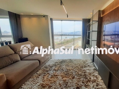 Venda ou Locação de Apartamento no Condomínio Alphaville - Mobiliado e com Vista para Lago