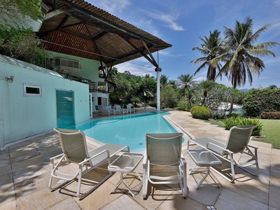 À venda Casa de alto padrão de 1000 m2, Angra dos Reis, Rio de Janeiro