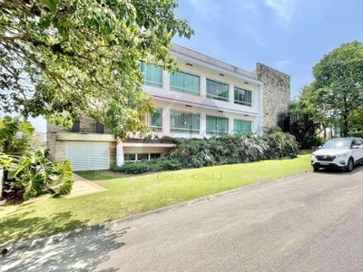 Casa em condomínio fechado com 6 quartos para alugar na alameda diamante, 370, golf park, carapicuíba, 1200 m2 por r$ 20.000