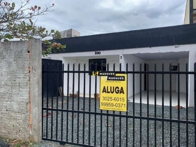 Casa para locação no bairro jardim paraíso/joinville.