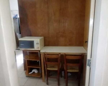 Alugo Loft em Buraquinho. R$ 1.100,00