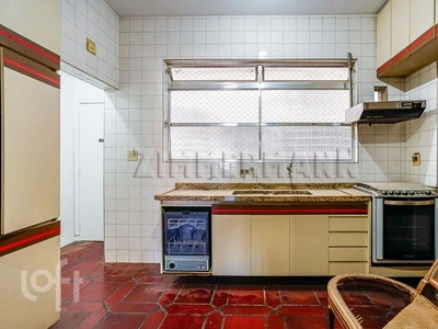 Apartamento à venda em Higienópolis com 160 m², 3 quartos, 1 suíte, 1 vaga