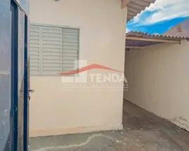 Casa para venda possui 180 metros quadrados com 2 quartos em Parque Vicente Leporace I - F