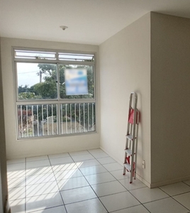 Apartamento à venda em Candelária com 70 m², 2 quartos, 1 suíte, 1 vaga