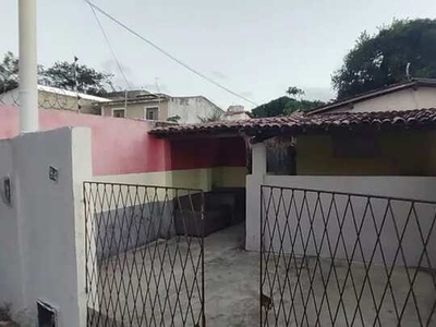 Aluga-se Ponto comercial/ Casa em Ponta negra