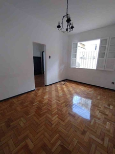 Apartamento com 2 quartos para alugar no bairro Prado, 80m²