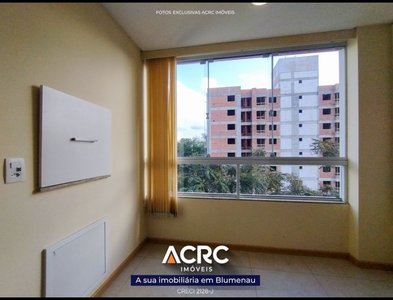 Apartamento no Bairro Itoupava Seca em Blumenau com 2 Dormitórios (1 suíte) e 62.69 m²