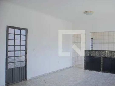 Casa para Aluguel - Jardim Amanda In, 3 Quartos, 130 m2