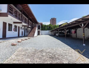 Outros Imóveis no Bairro Velha em Blumenau com 411.36 m²