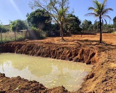 Chácara 1700m², Tanque e Rego Dágua, Escriturada, Setor das Vertentes, Aragoiânia