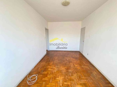 Apartamento com 3 quartos para alugar no bairro Prado, 98m²