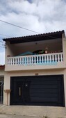 Casa à venda por R$ 689.000