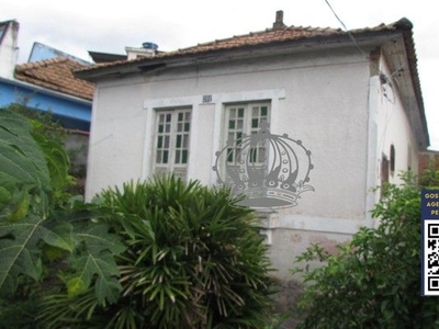 Casa para aluguel possui 50 metros quadrados com 2 quartos em Oswaldo Cruz - Rio de Janeir