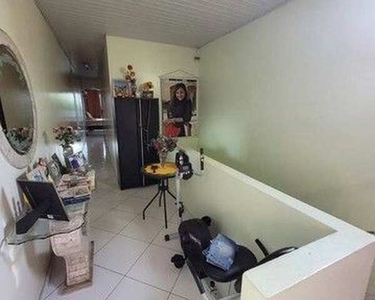 Casa para venda possui 135 metros quadrados com 3 quartos